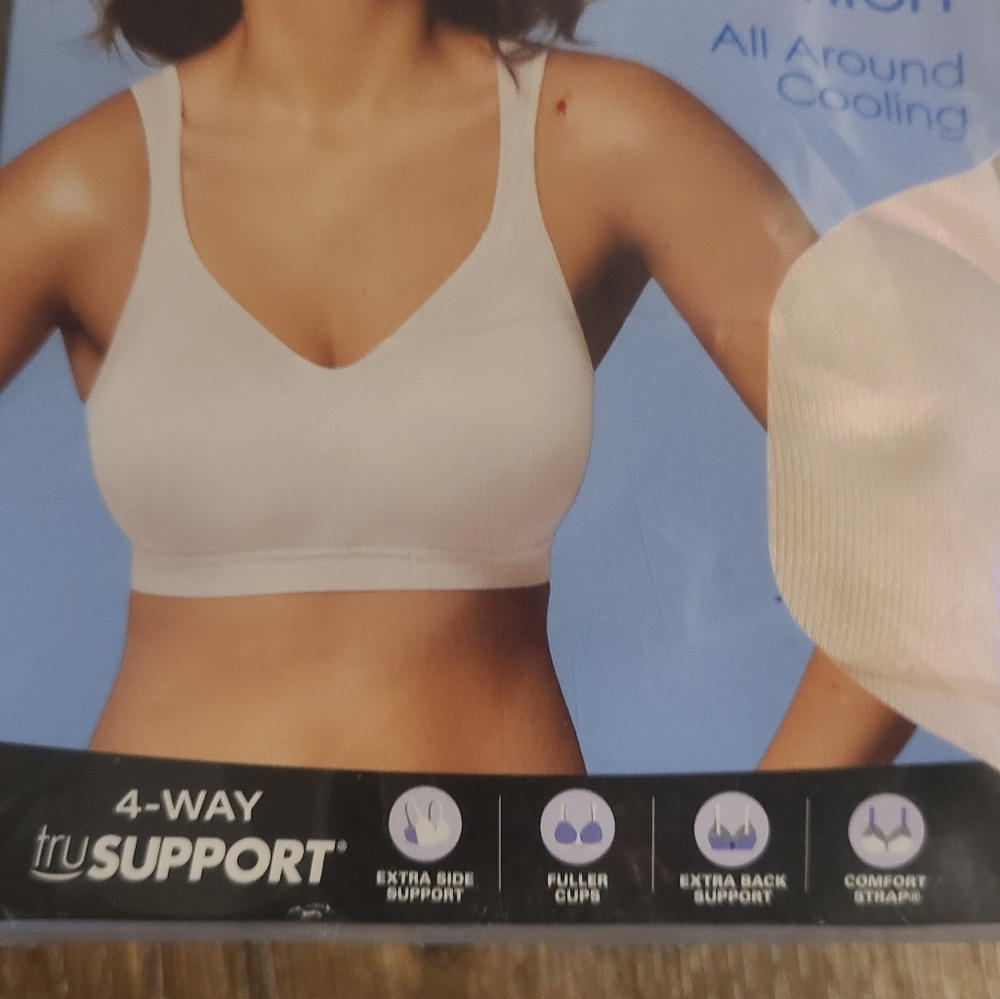 Playtex 18 Hour Wirefree Cooling Bra Size 38B Brand New - Picture 2 of 5